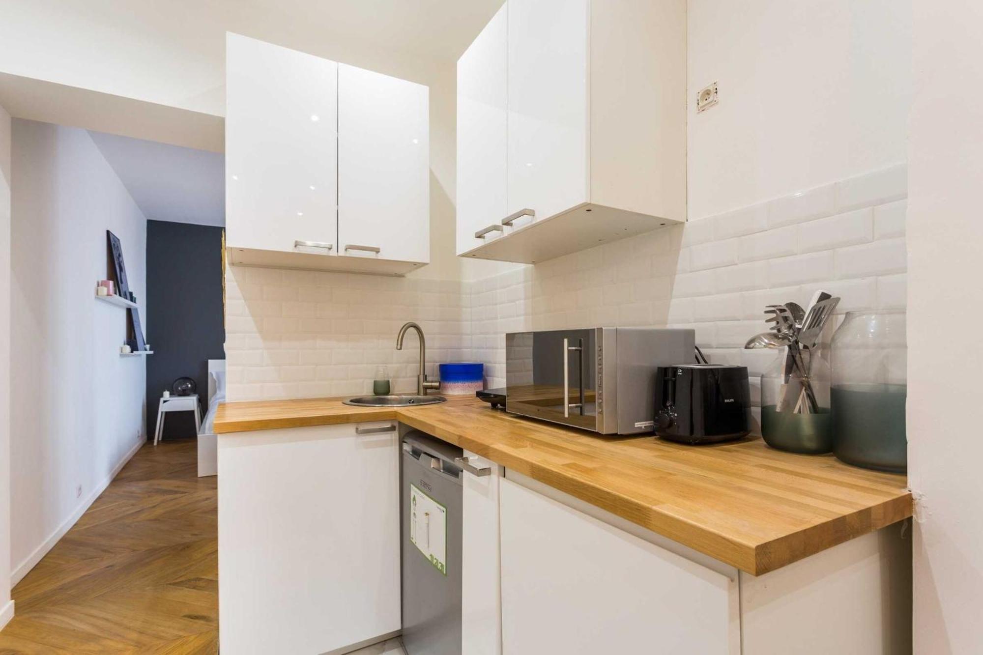 Appartement Cosy -2p- Place De Clichy-gare Saint Lazarre *